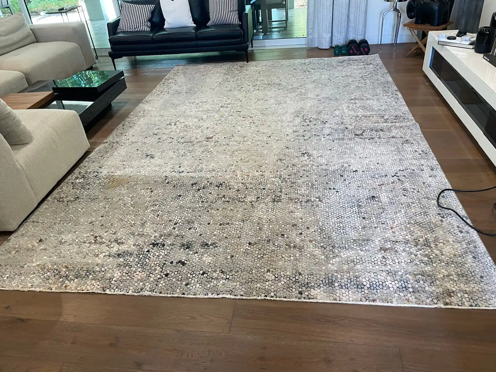Before and after rug cleaning results